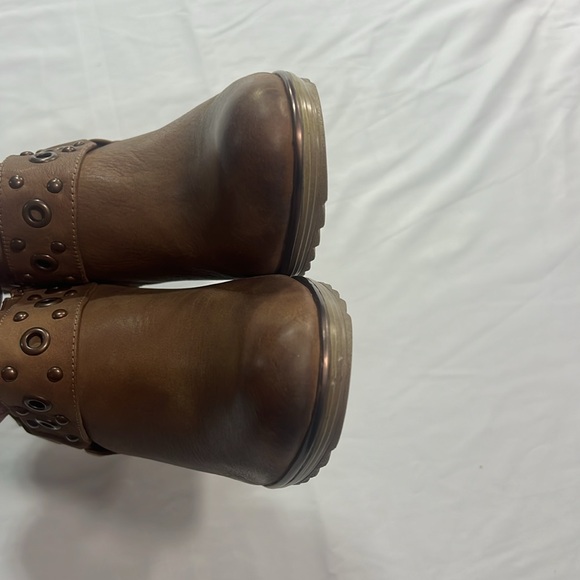 Sofft brown booties NWOT size 8.5 - Picture 9 of 10